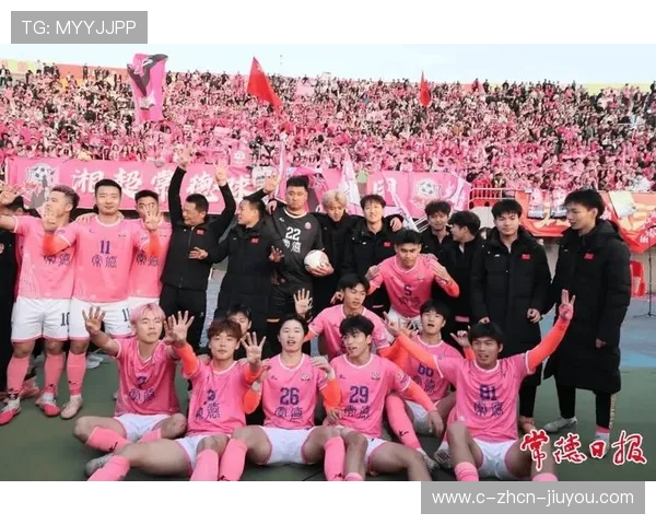 冠军球队球员退役典礼温馨感人球迷纷纷致敬，球员退役说的话