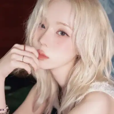 公奥婷